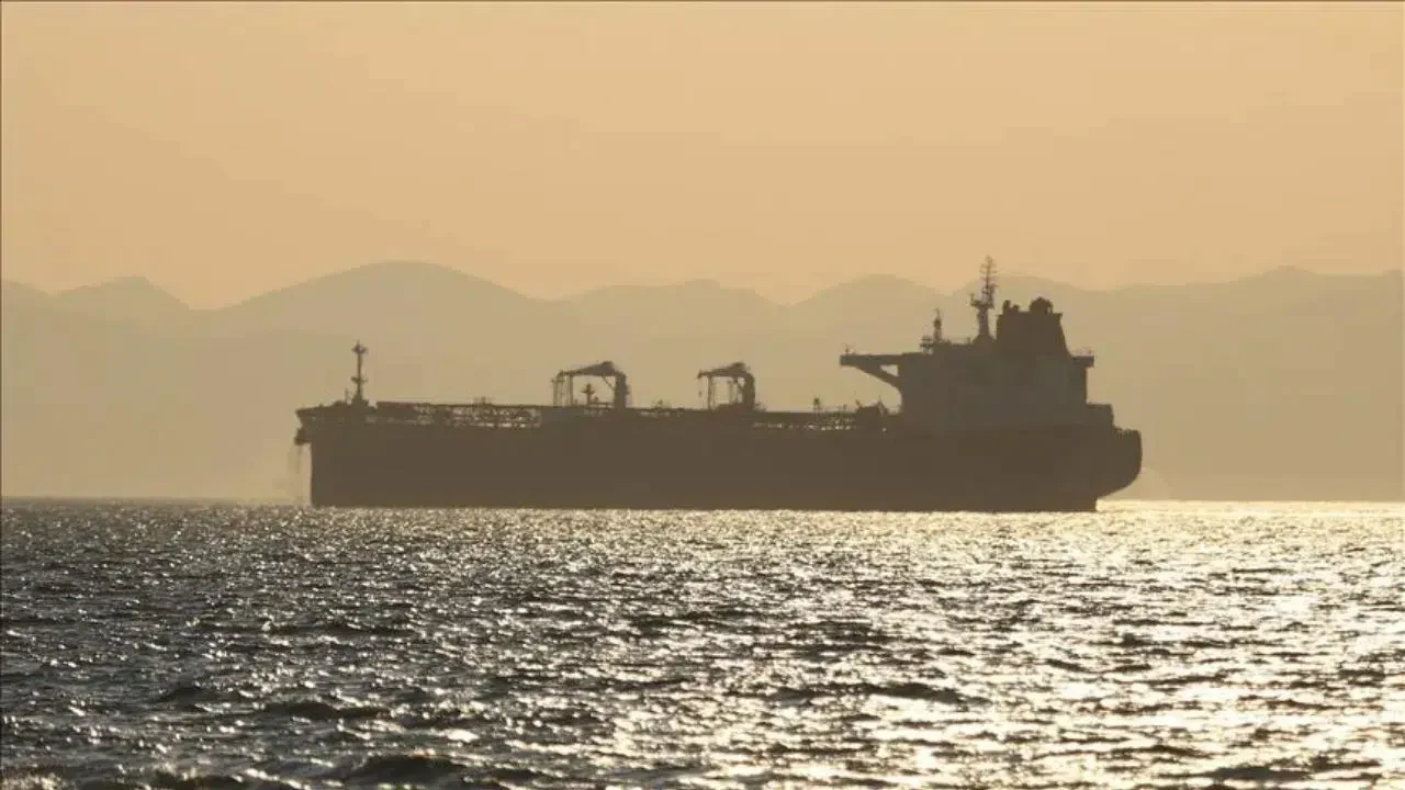 İran'a ait füze üslerine saldırı! Hürmüz Boğazı'nın hemen yanında 