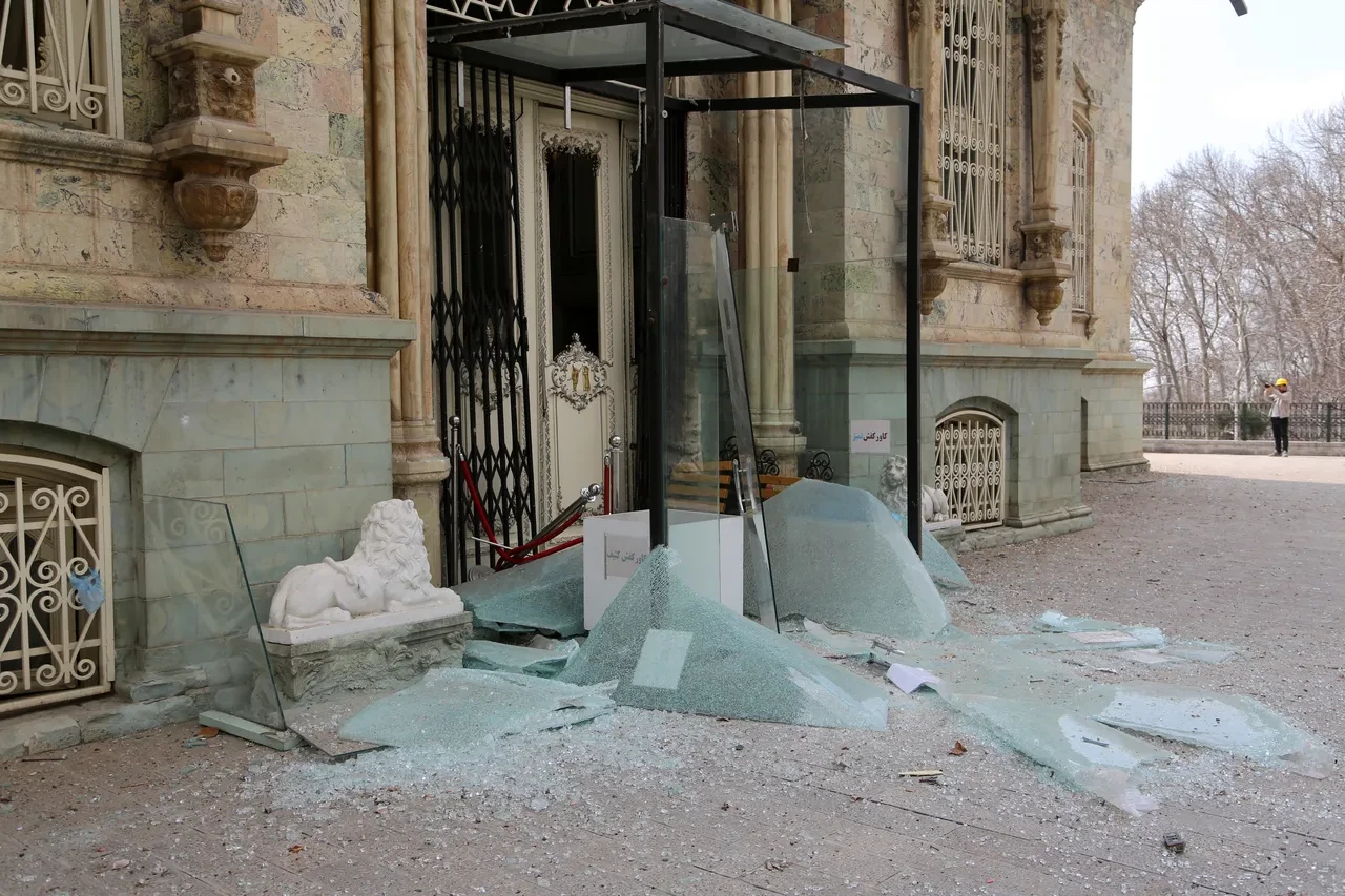 İsrail ve ABD'nin saldırılarında tarihi miras vuruldu! Sadabad Sarayı'ndaki tahribat gün yüzüne çıktı