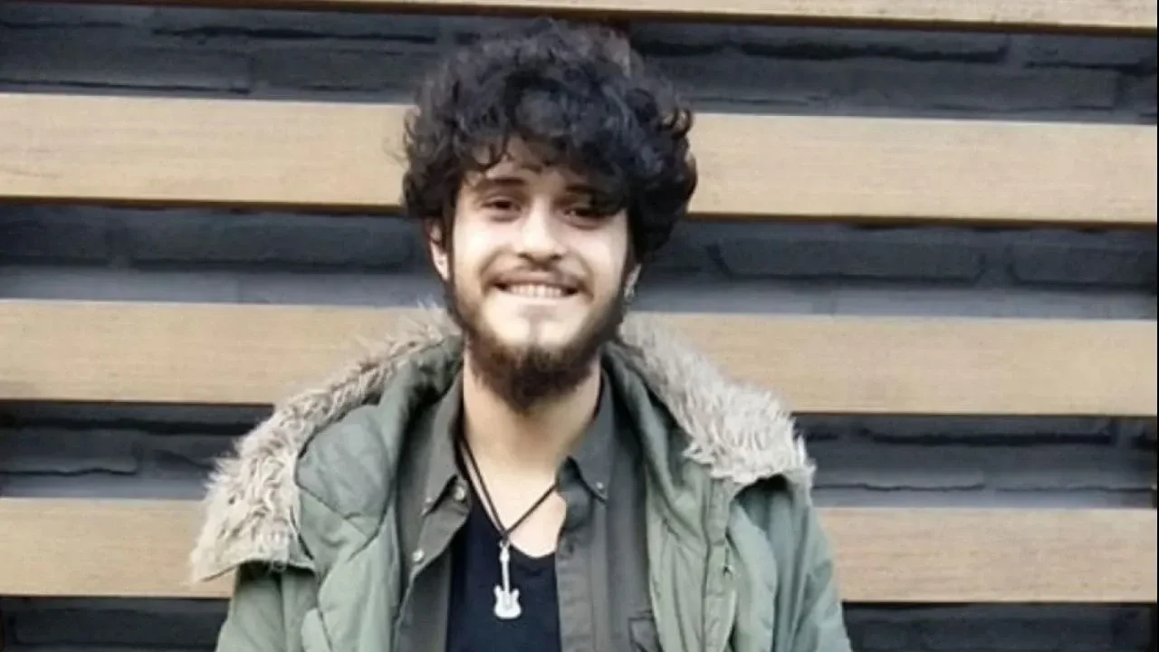 O Ses Türkiye şampiyonu Emre Sertkaya baba olduğunu duyurdu 