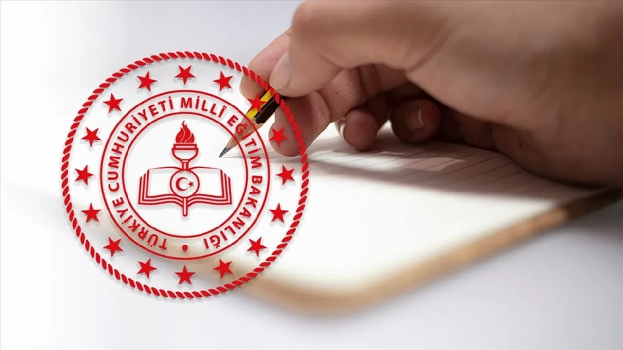 Öğretmen olmanın şartları değişti... Yeni dönem 13 Nisan'da başlıyor! 32 bin TL maaş detayı