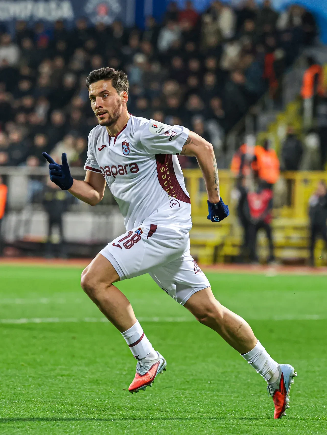 Trabzonspor Eyüpspor deplasmanında da kazandı: Milli ara öncesinde 6 maçlık galibiyet serisi!