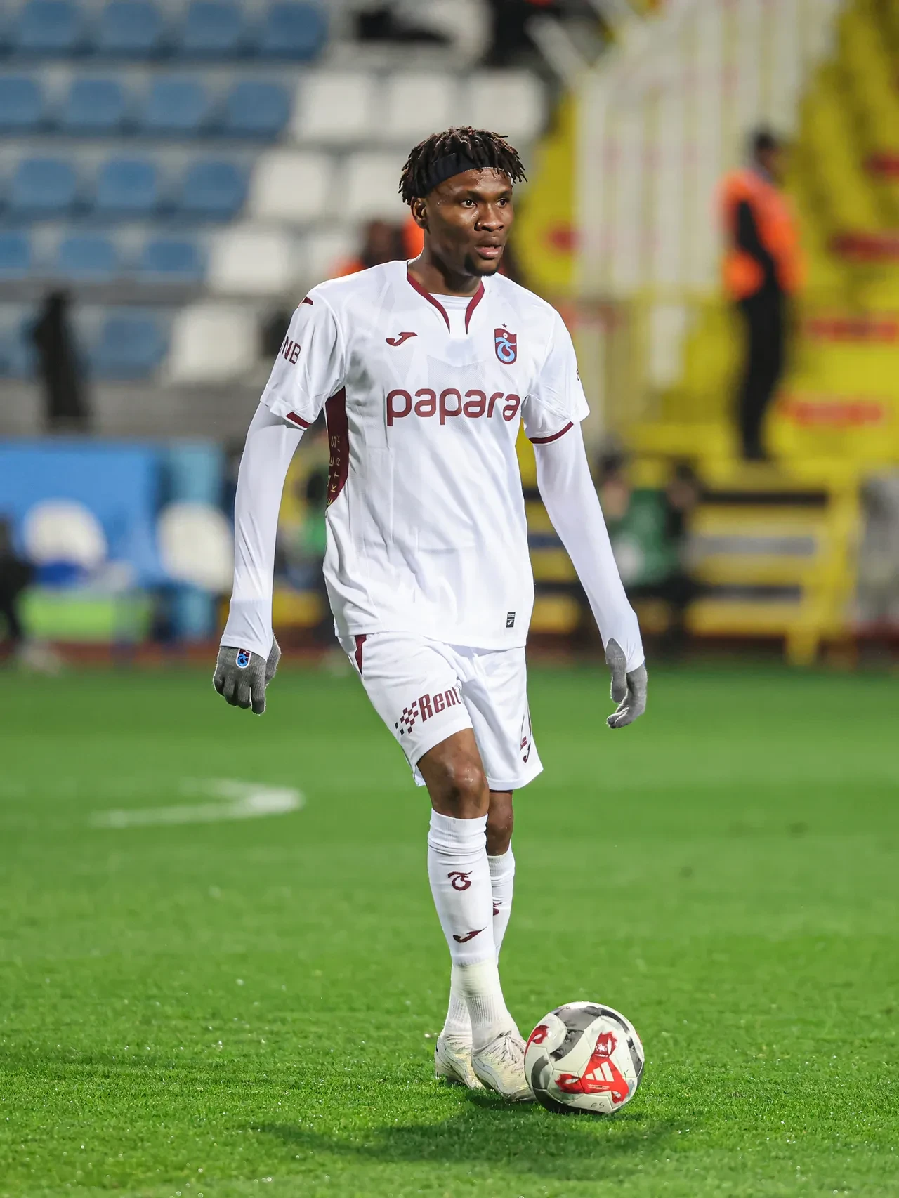 Trabzonspor Eyüpspor deplasmanında da kazandı: Milli ara öncesinde 6 maçlık galibiyet serisi!