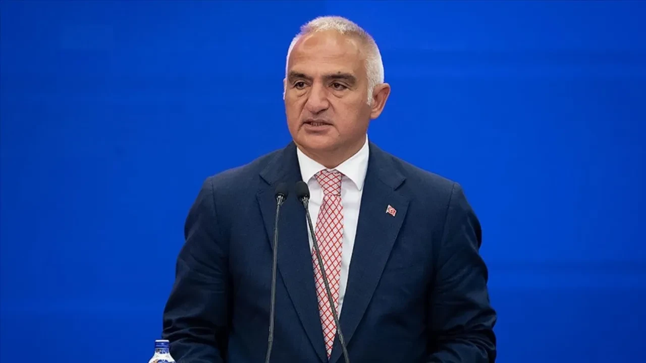 Bakan Ersoy'dan bayram mesajı! Kardeşlik ve barış vurgusu 