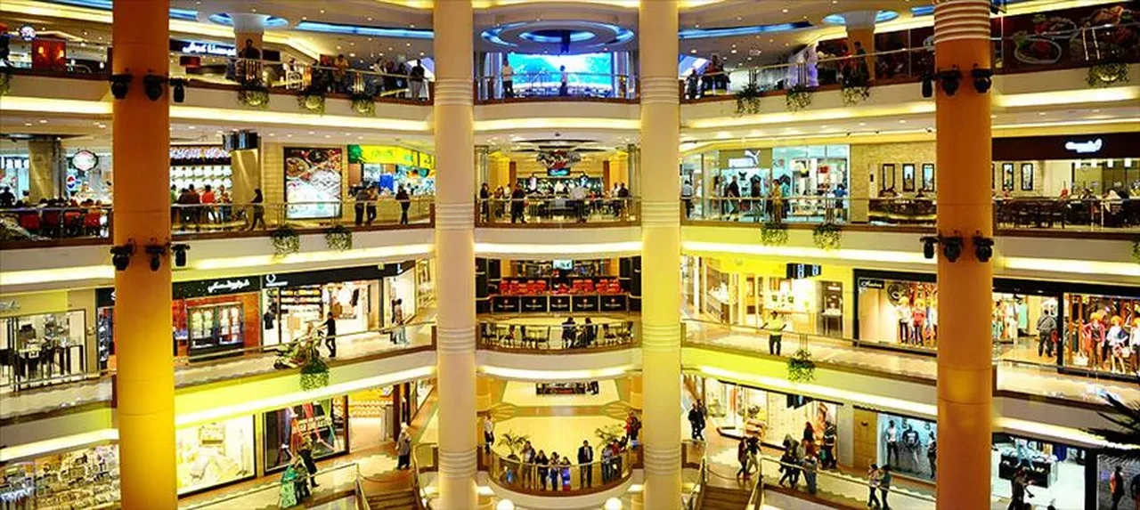 Bayramın 1. günü AVM’ler açık mı? 20 Mart AVM'lerin çalışma saatleri!