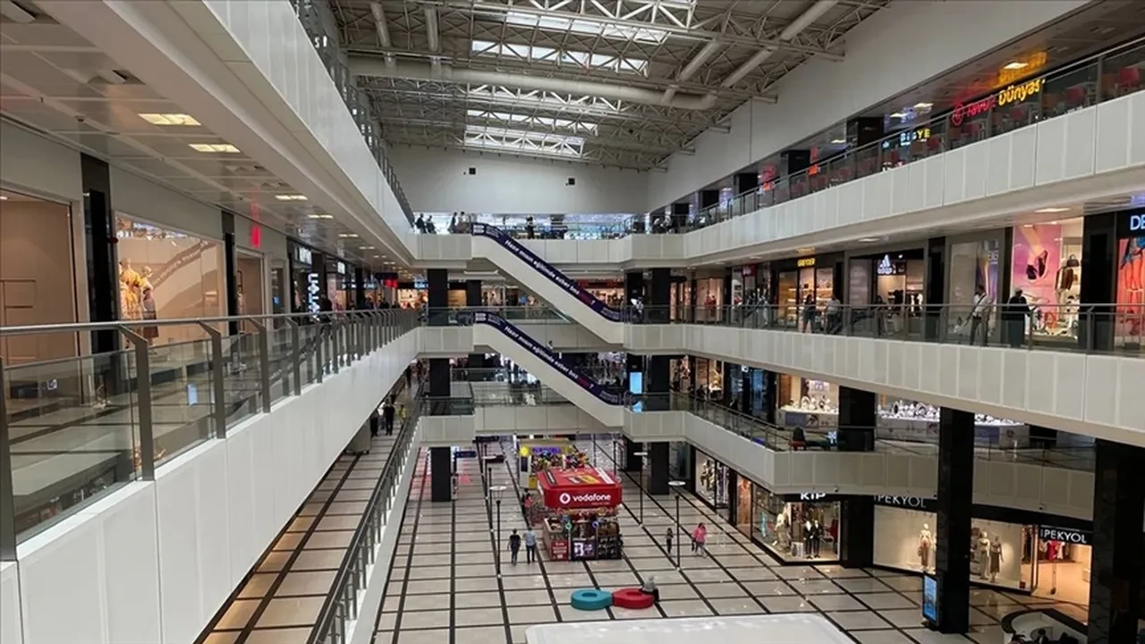 Bayramın 1. günü AVM’ler açık mı? 20 Mart AVM'lerin çalışma saatleri!