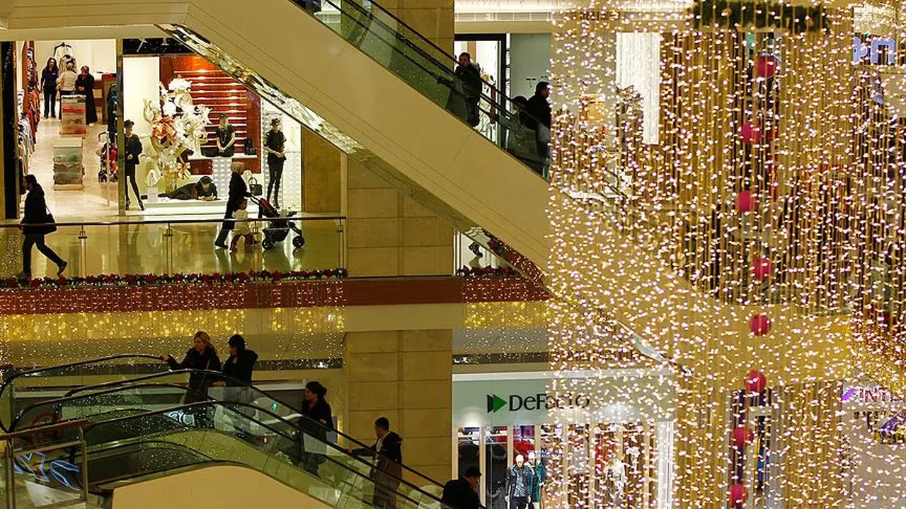 Bayramın 1. günü AVM’ler açık mı? 20 Mart AVM'lerin çalışma saatleri!