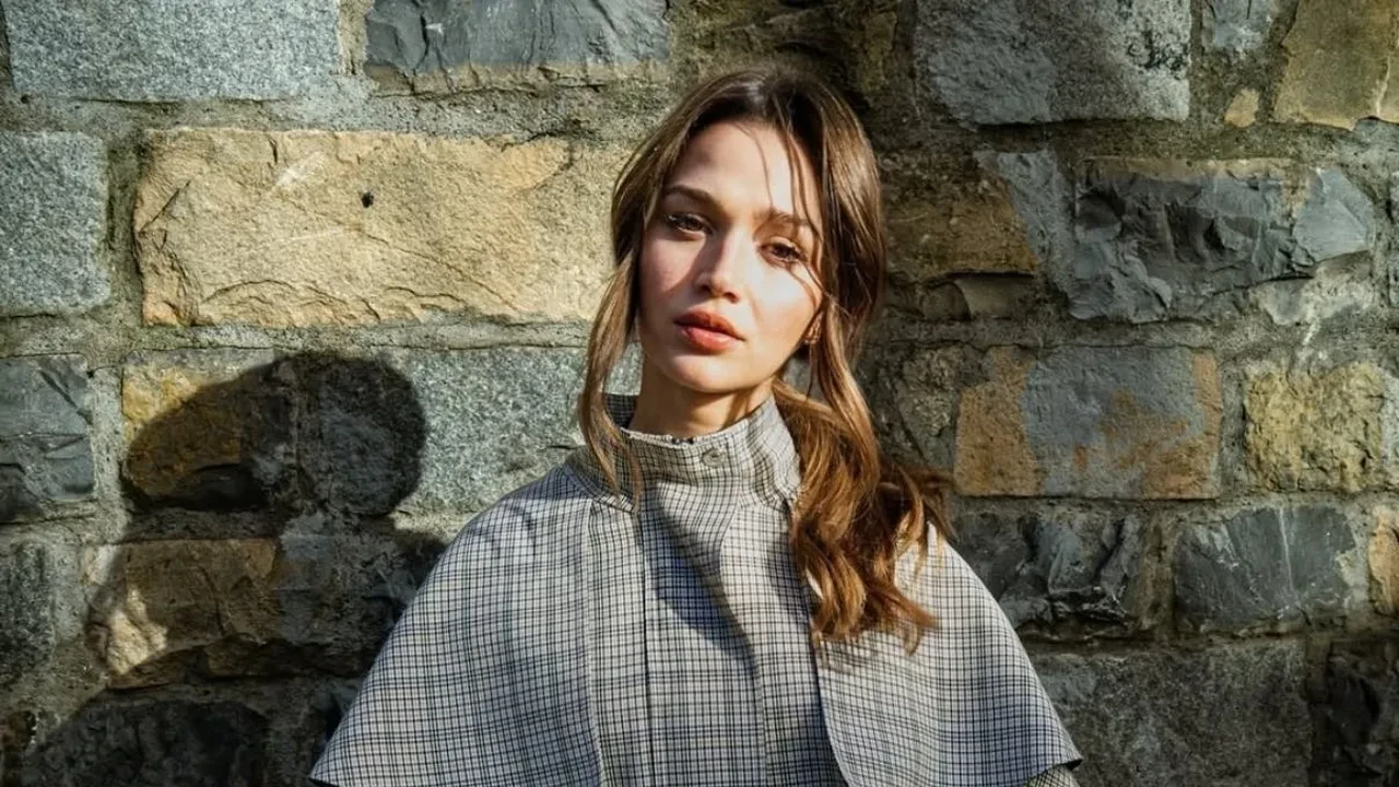 Ben Leman’ın Ada’sı Ceren Ayruk ‘Daha 17’nin kadrosuna dahil oldu! Ekranlara Leyla karakteriyle geri dönüyor