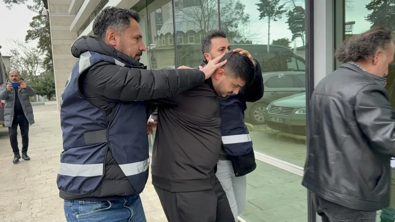 Cinayet sanığından adliye çıkışı pişkin sözler! “Seneye görüşürüz”