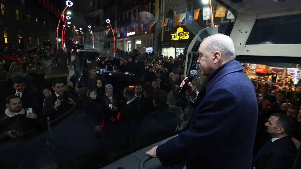 Cumhurbaşkanı Erdoğan baba ocağı Rize’de: 'Ramazan Bayramı'nı sizlerle beraber kutlamak için buradayım' 