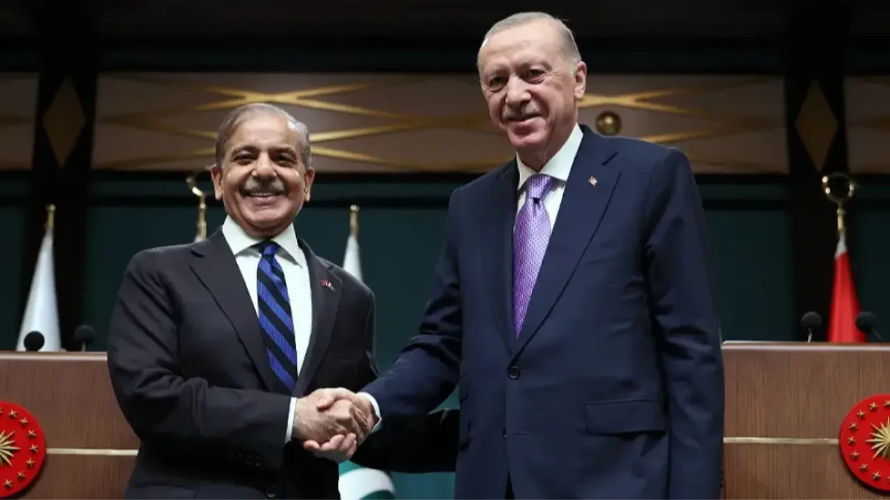 Cumhurbaşkanı Erdoğan Pakistan Başbakanı Şerif ile görüştü: Afganistan savaşı gündemde