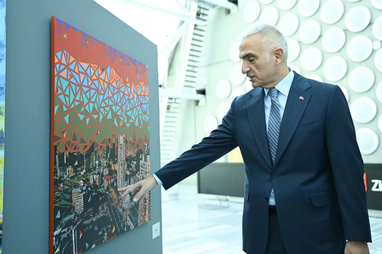 Cumhuriyetin başkenti Ankara’nın hafızası tuvale taşındı