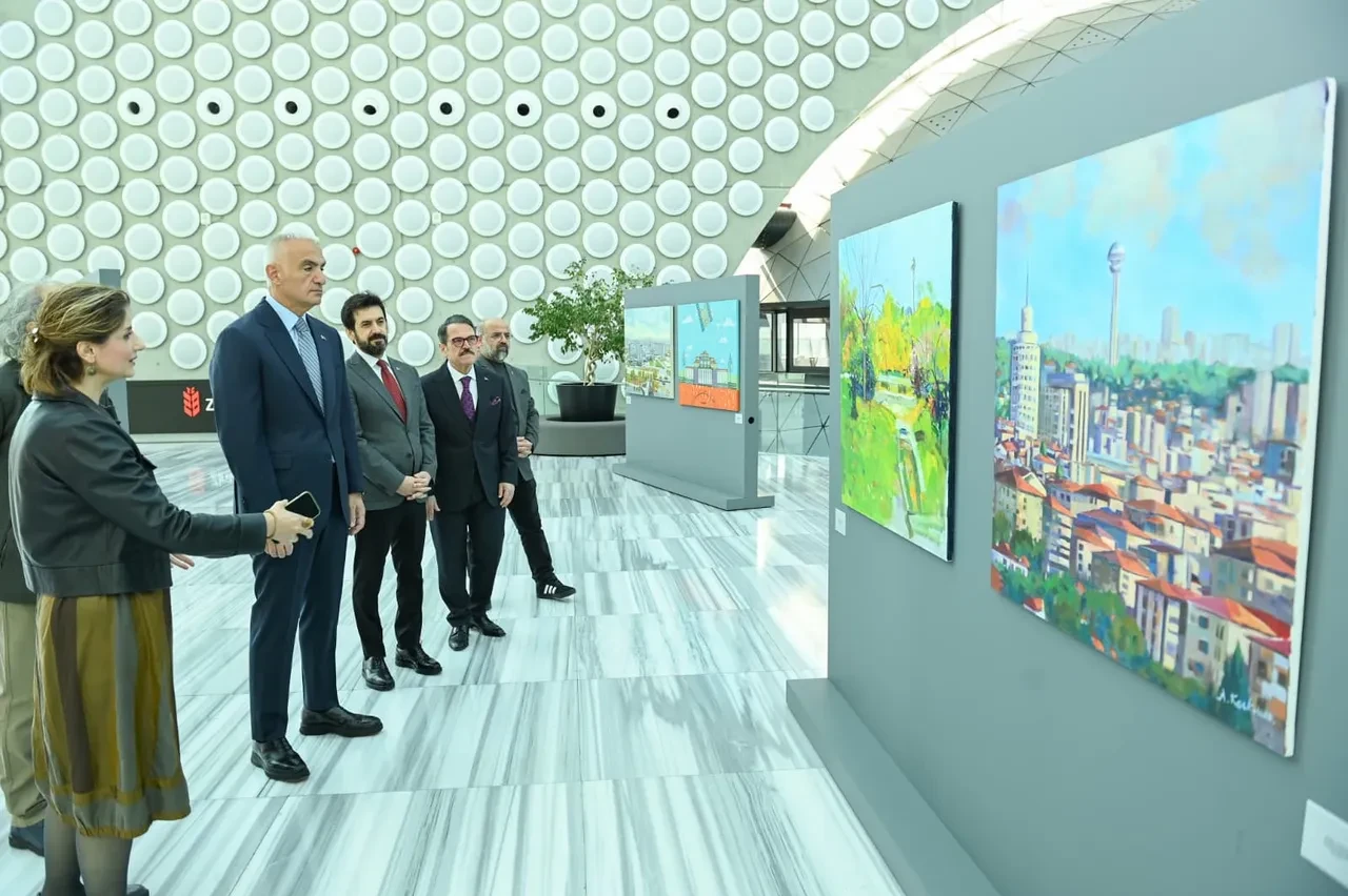 Cumhuriyetin başkenti Ankara’nın hafızası tuvale taşındı