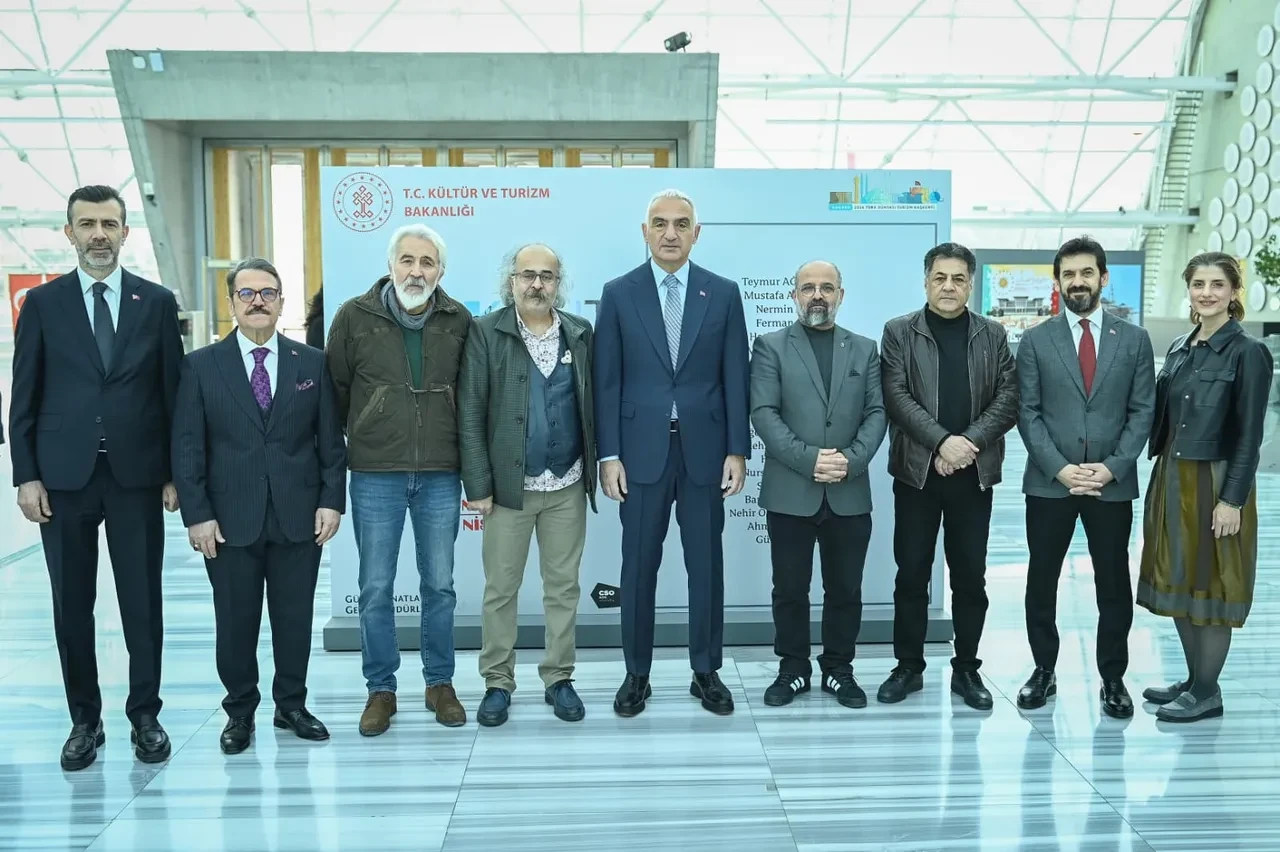 Cumhuriyetin başkenti Ankara’nın hafızası tuvale taşındı