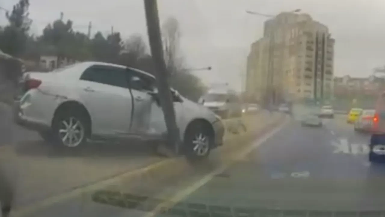 Facia saniyelerle atlatıldı! Korku dolu anlar kamerada