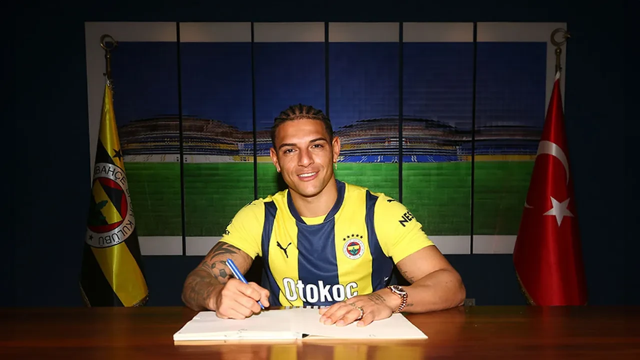 Fenerbahçe'nin genç yeteneğine milli davet: Süper Lig devinin tarihindeki en pahalı dördüncü transferdi!