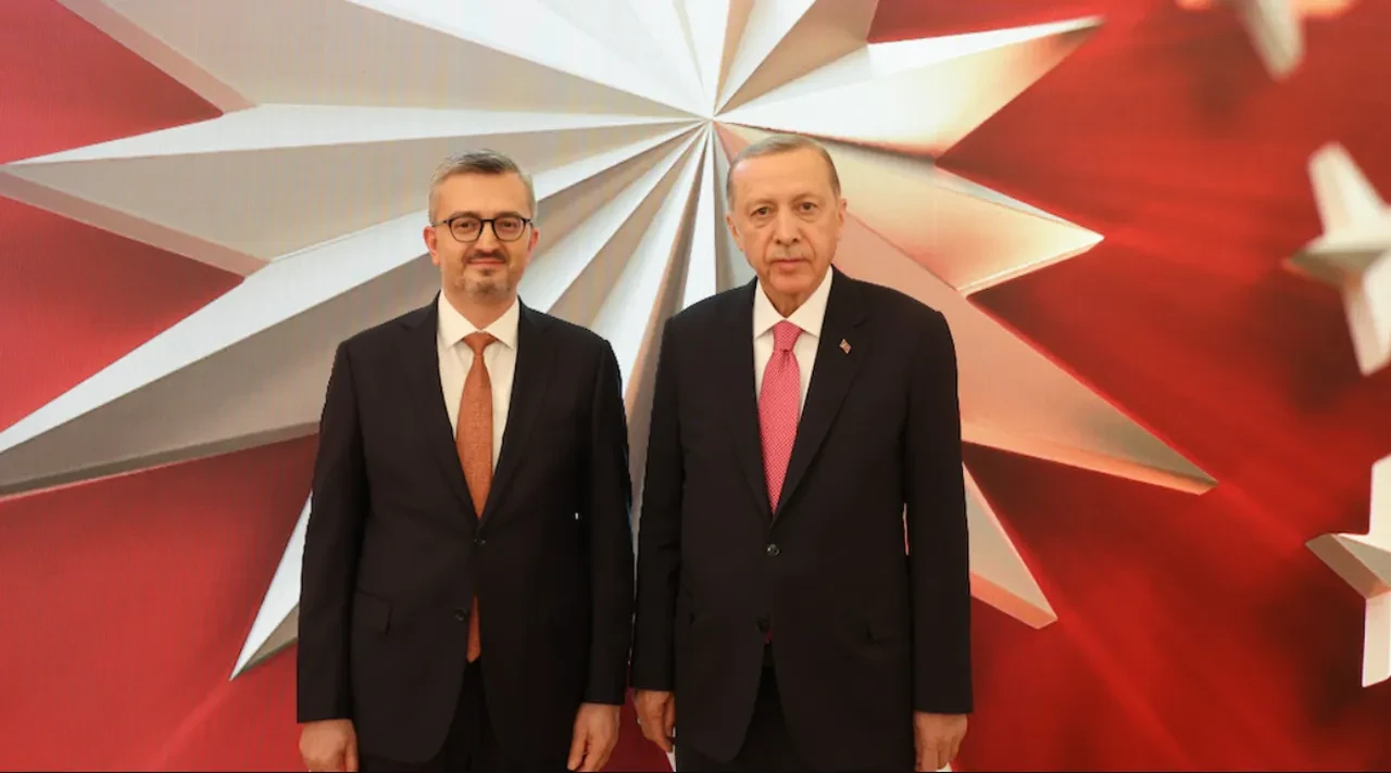 İletişim Başkanı Duran: "Krizlerin çözümünde tüm dünya Cumhurbaşkanımız Erdoğan'ın liderliğine bakıyor!"