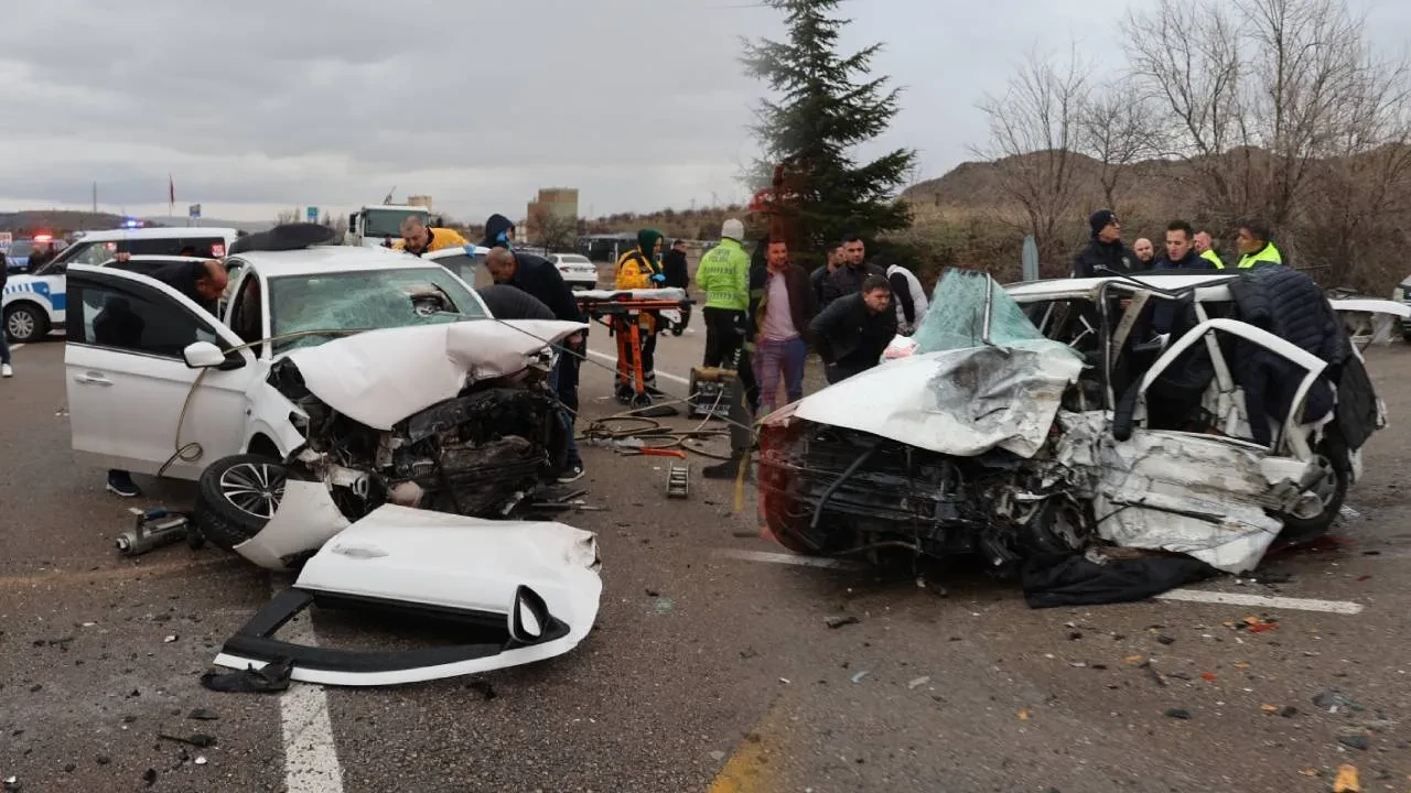 Nevşehir'de katliam gibi kaza! Çok sayıda ölü ve yaralı var