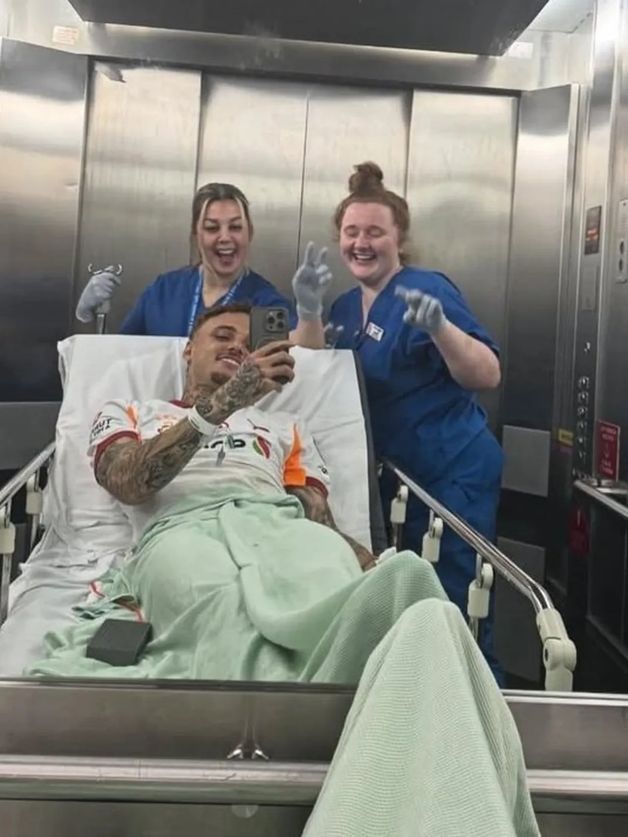 Parmağında kopma meydana gelmişti: Noa Lang ameliyat oldu! Yıldız oyuncudan paylaşım geldi