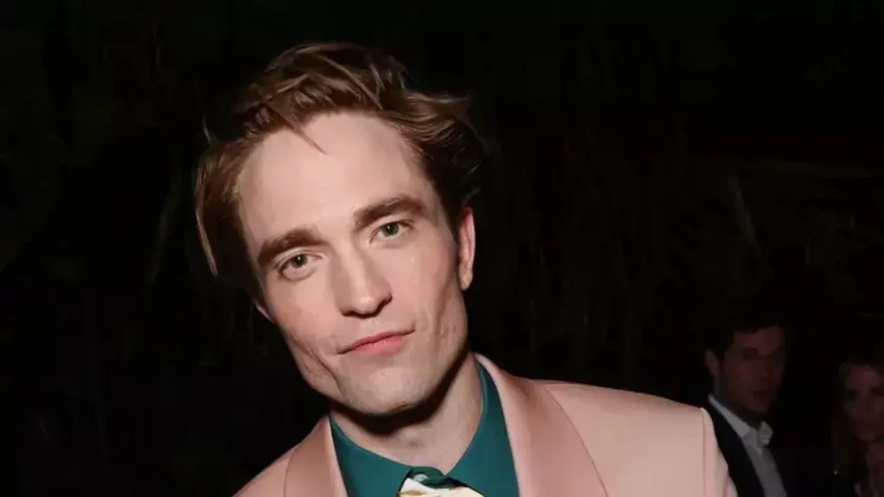 Robert Pattinson son haliyle pes dedirtti! Dünyaca ünlü isim zamana meydan okuyor