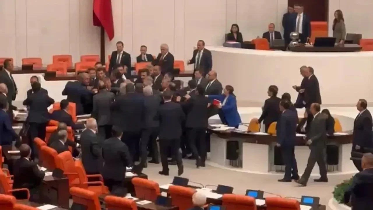 TBMM'de kavgadan bıkanlar dilekçe yağdırdı: Kavgacı vekile edep dersi talebi