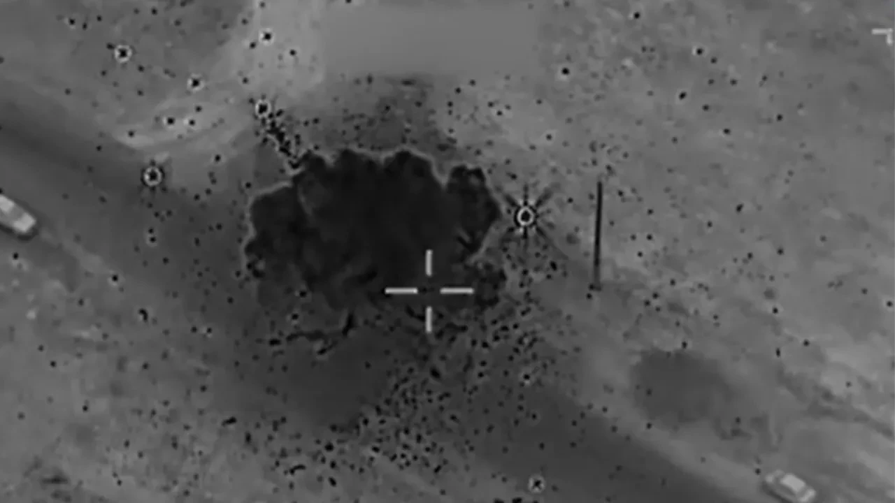 ABD ordusu saldırıların görüntülerini yayınladı! İran'ın balistik füze yetenekleri hedef alındı