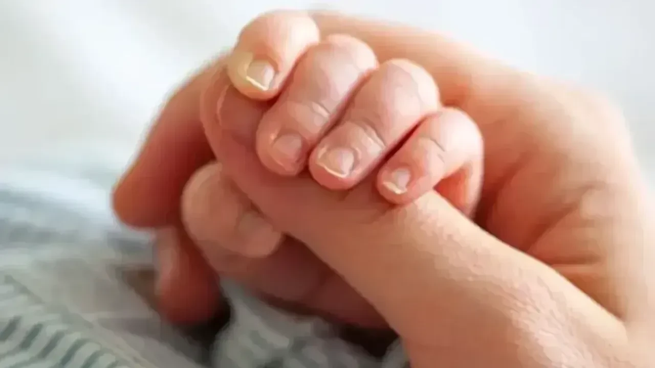 Doğum izni düzenlemesi son gelişmeler 2026! Doğum izni 24 hafta oldu mu, Resmi Gazete'de yayımlandı mı?