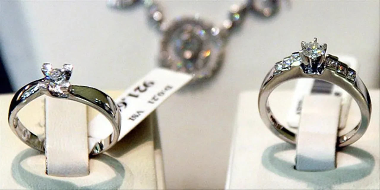 Elmas, pırlanta ve inciye yüzde 20 ÖTV! Meclis'e geldi, detaylar belli oldu  