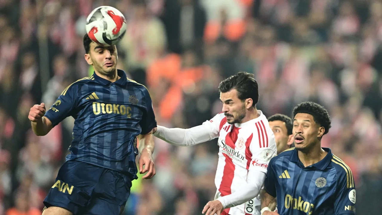 Fenerbahçe'den çok sert tepki! TFF ve MHK'ya çağrı: Somut adımlar atın