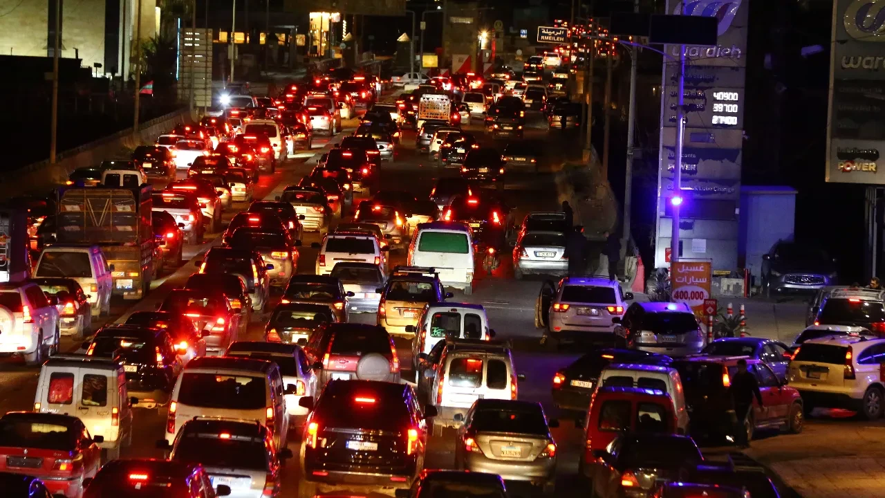 İsrail, Lübnan'a saldırdı! Beyrut'a göç başladı: Savaştan kaçanlar yollara düştü 