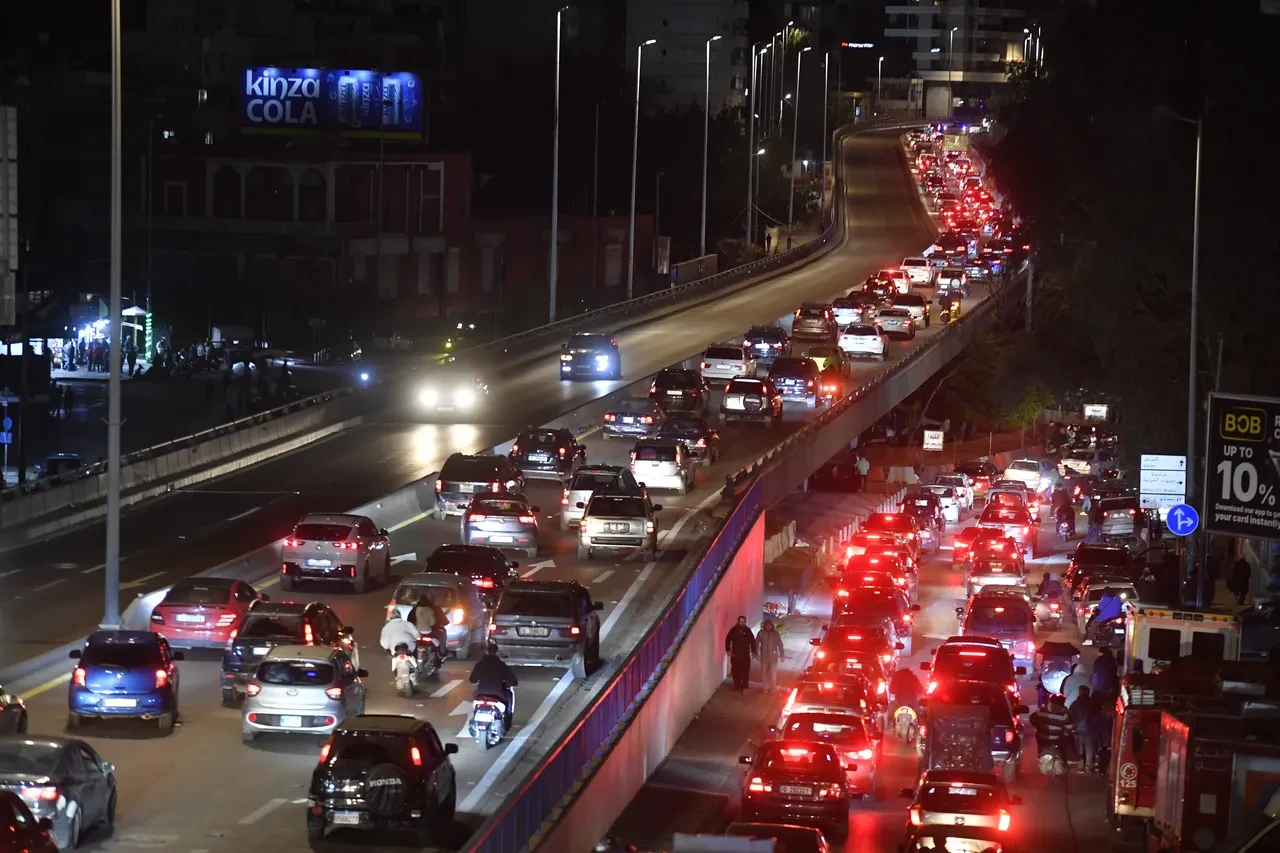 İsrail, Lübnan'a saldırdı! Beyrut'a göç başladı: Savaştan kaçanlar yollara düştü 
