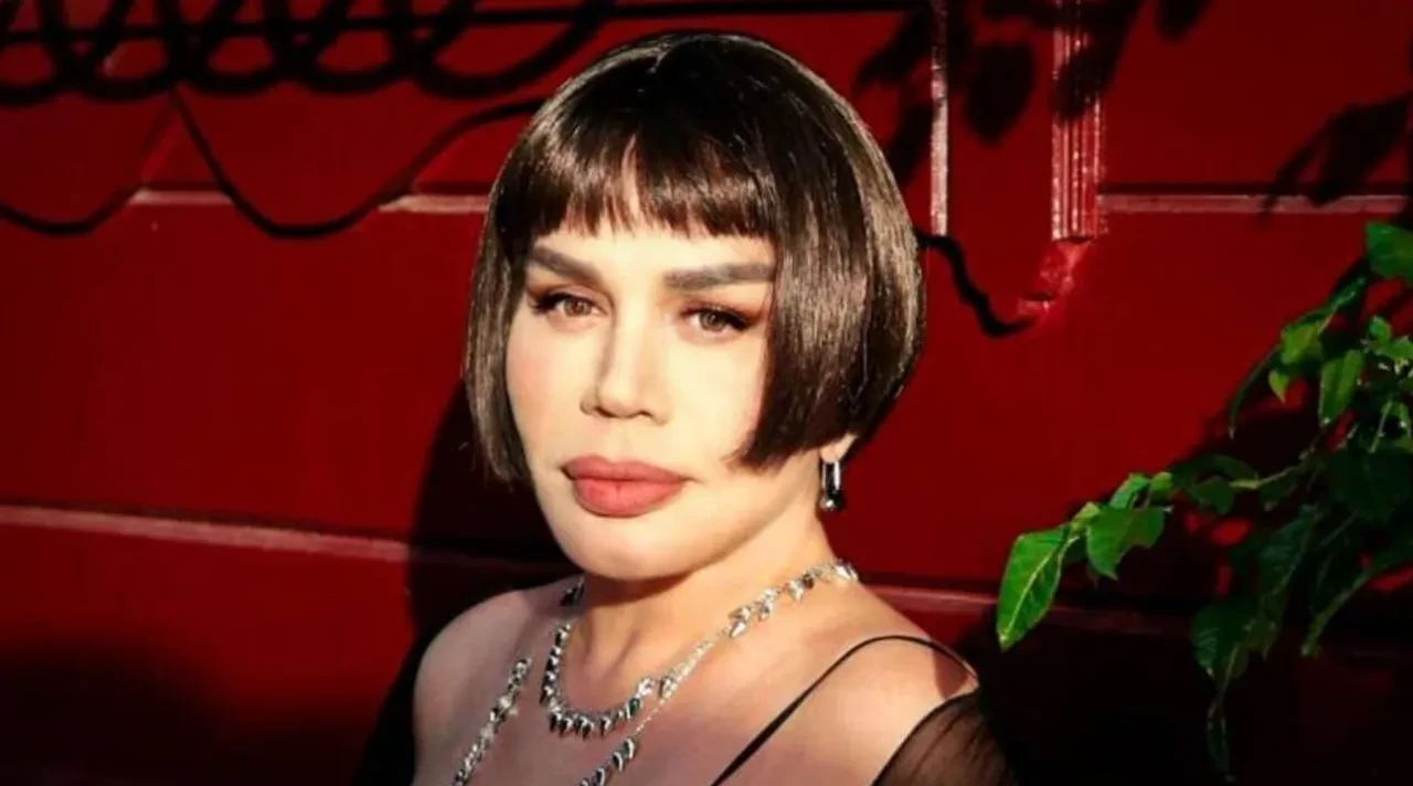 Minik Serçe Sezen Aksu'dan Veliaht dizisine büyük jest! Final sahnesinden etkilenen Sezen Aksu'dan Velihat ekibine anlamlı hediye