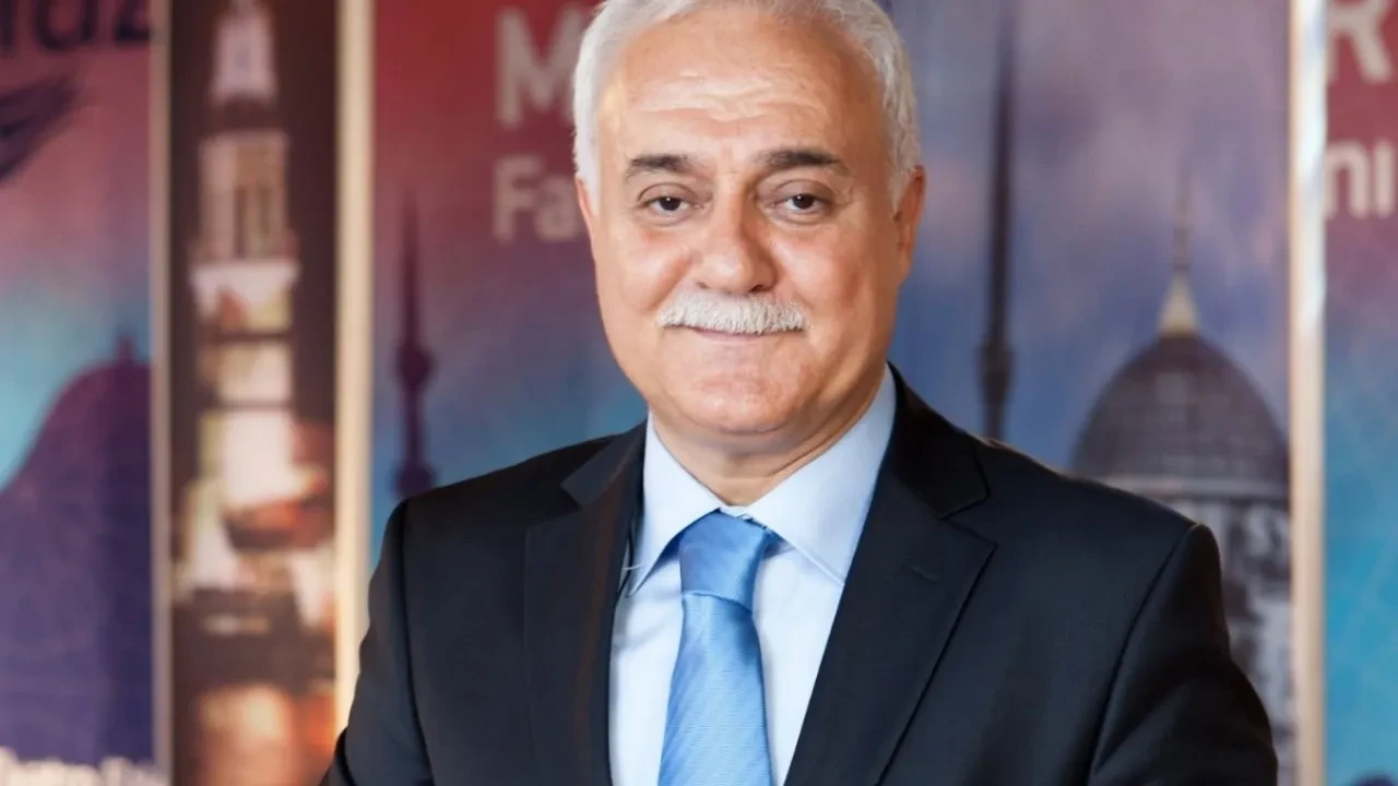 Nihat Hatipoğlu’nun iftar programında anlam verilemeyen soru! Sosyal medya da gündem oldu