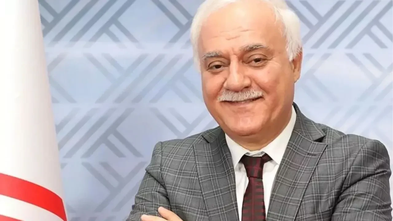 Nihat Hatipoğlu’nun iftar programında anlam verilemeyen soru! Sosyal medya da gündem oldu