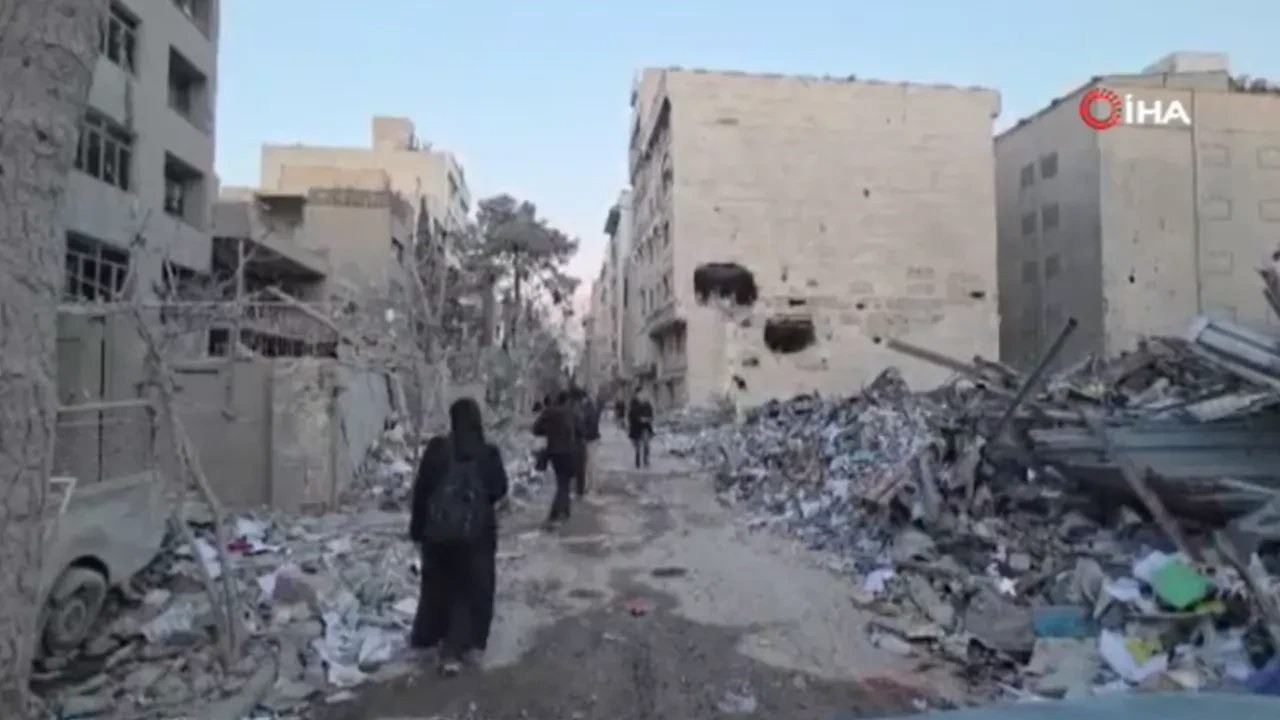 Tahran’da saldırının yol açtığı yıkım kamerada! Sivil yerleşim alanında 20 kişi öldü