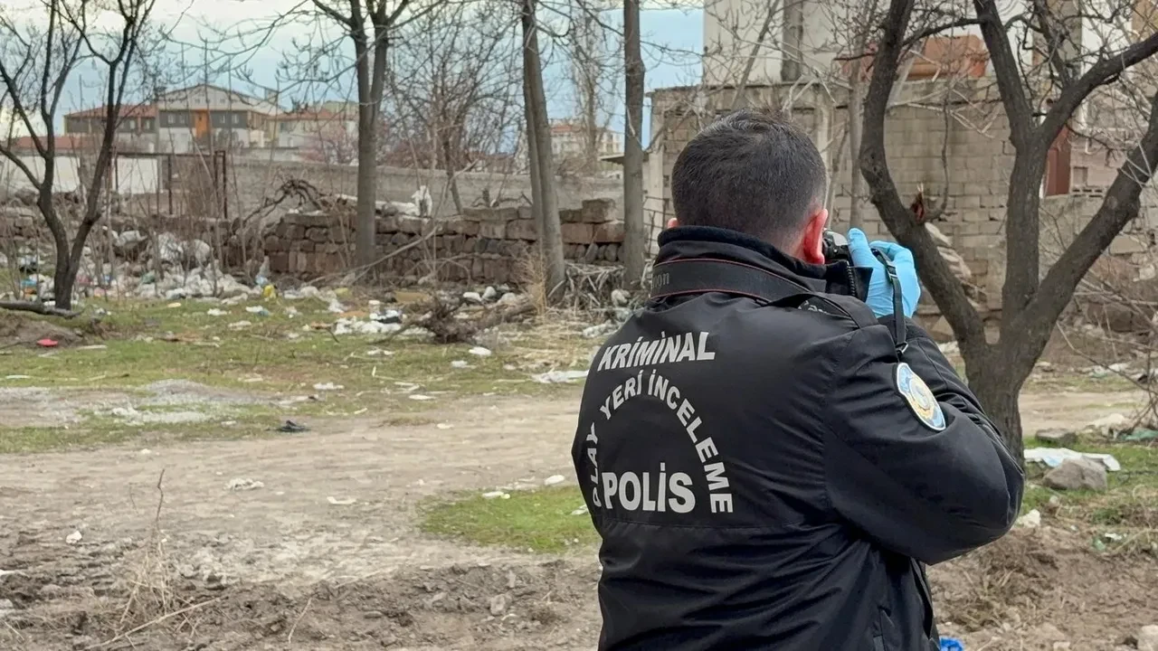 Başıboş köpek vahşeti! 3 yaşındaki çocuk yaşam savaşı veriyor