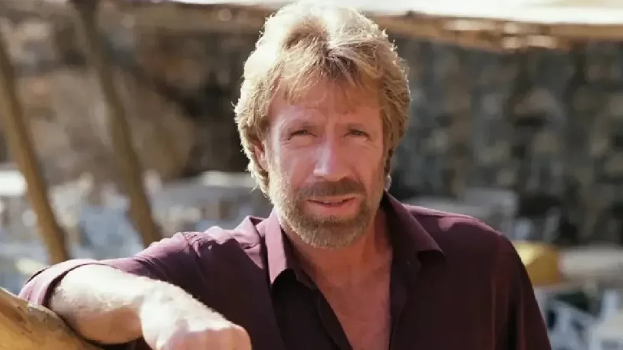 Hollywood'un efsane aktörü ve dövüş sanatları ustası Chuck Norris hayatını kaybetti