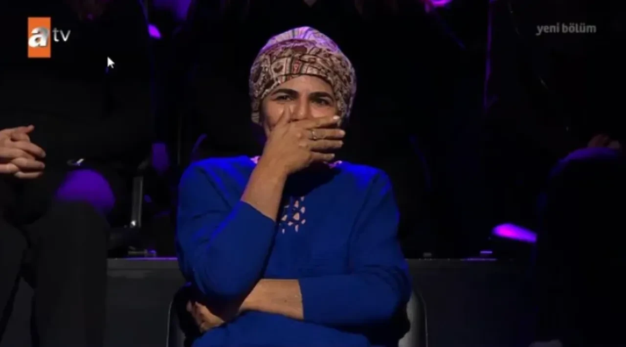 Kim Milyoner Olmak İster’de şaşırtan Rap performansı! Oktay Kaynarca dayanamadı, mimikleriyle kendini ele verdi