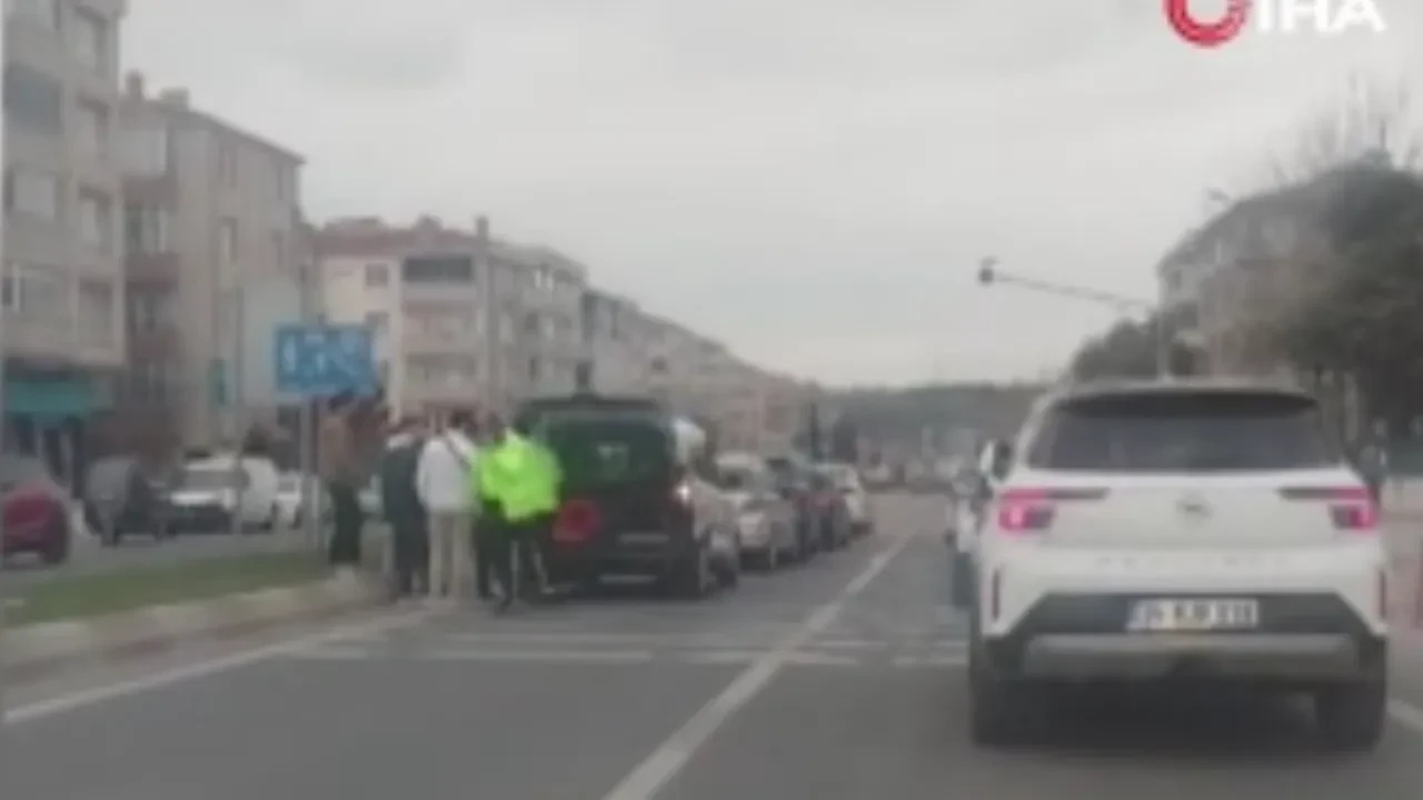 Kırklareli’de zincirleme kaza: Yayaya yol vermek için durunca 5 araç birbirine girdi