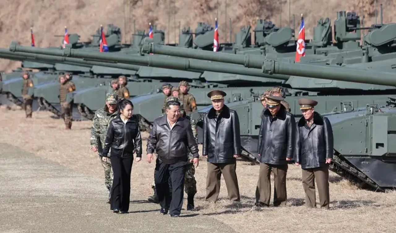 Kuzey Kore liderinin kızı sahneye çıktı! Kim Ju-ae tank başında görüntülendi