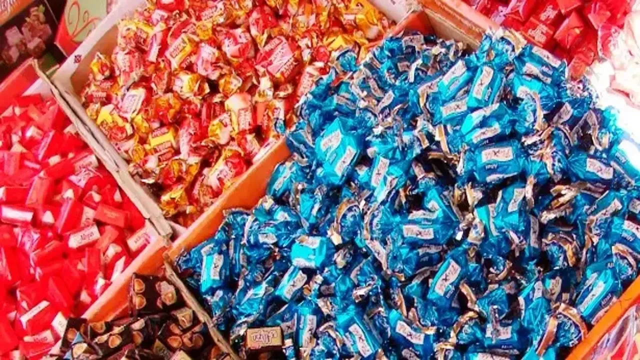 Sadece ağız tatlandırmak için değilmiş: Bayramlarda neden şeker ve tatlı dağıtılır? Asırlara dayanan geleneğin ardındaki sır ortaya çıktı