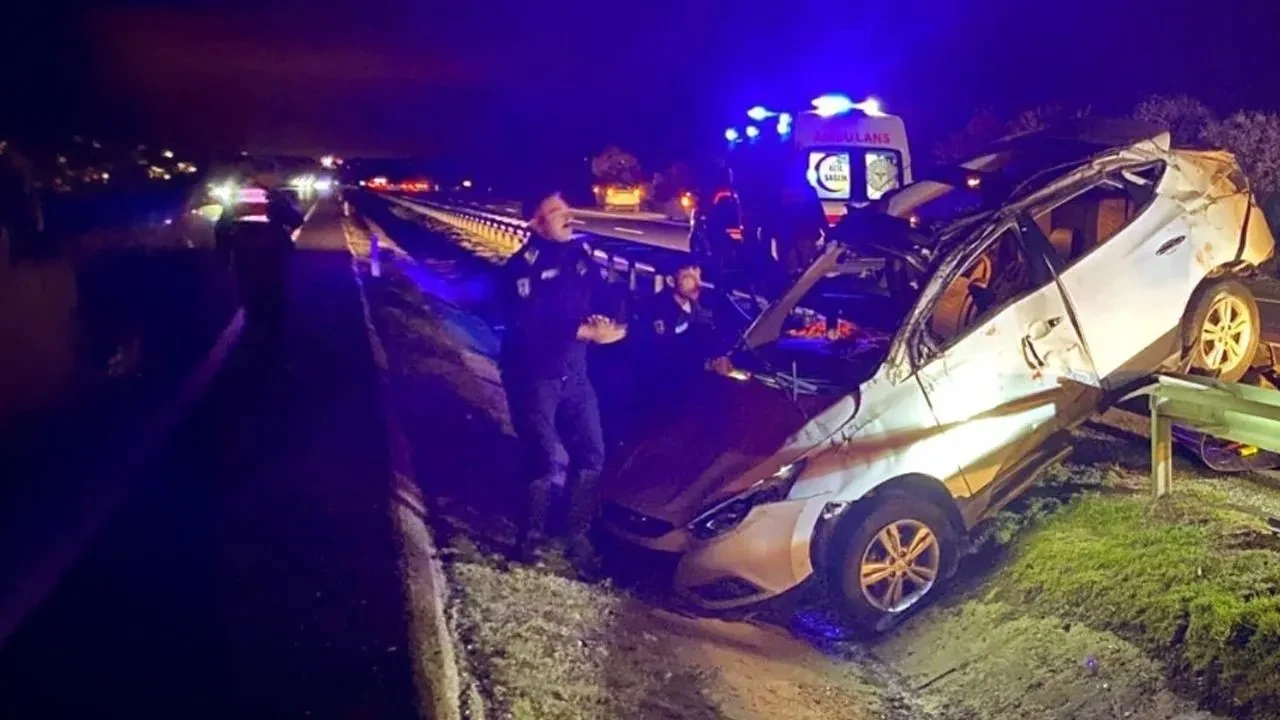 Ankara-Eskişehir Yolu üzerinde feci kaza! Metrelerce savruldular: Ölü ve yaralılar var