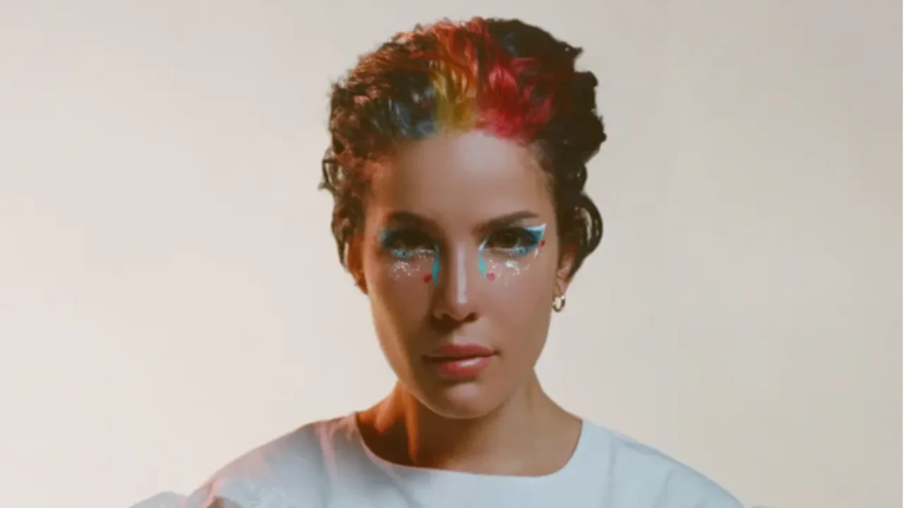 Dünyaca ünlü şarkıcı Halsey, Ramazan Bayramı'nı Türkçe kutladı, gönülleri fethetti