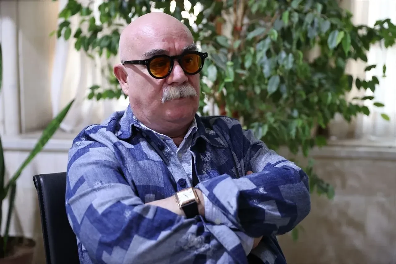 Güven Kıraç yeni sevgilisiyle galada! Hem performansı hem de özel hayatıyla gündeme geldi