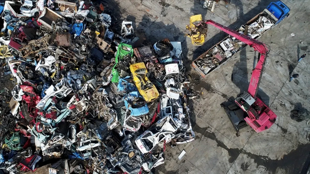 Hurda teşviki bekleyenler dikkat! TESK'ten 20 yaş üstü araç sahipleri için kritik çağrı