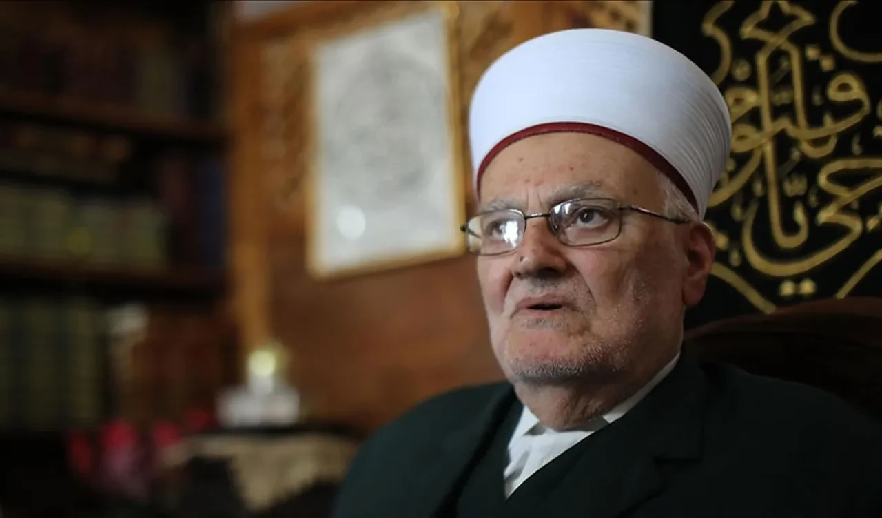 İsrail Mescid-i Aksa'yı işgal için harekete geçti! İmam İkrime Sabri, Türkiye Gazetesi'ne ağlayarak anlattı