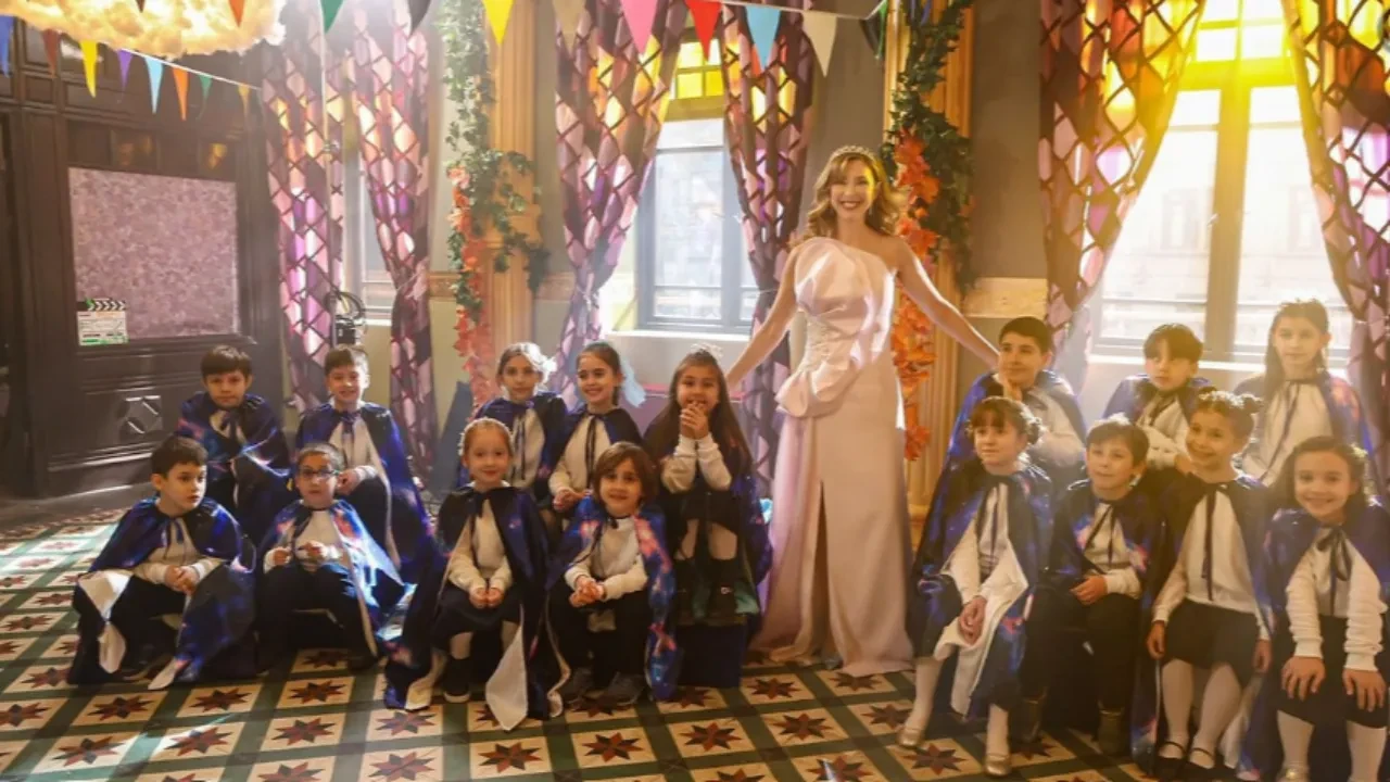 Sihirli Annem Periler Okulu'ndan heyecanlandıran paylaşım! İzlenme rekorları kırmıştı, yeni filmi Sihirli Annem Periler okulunun ilk fragmanı yayınlandı!