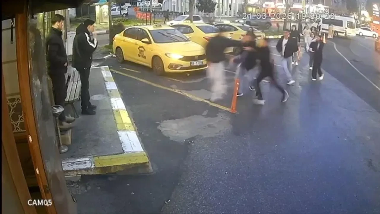 Sokak ortasında kanlı hesaplaşma! Dehşet anları saniye saniye kameralara yansıdı