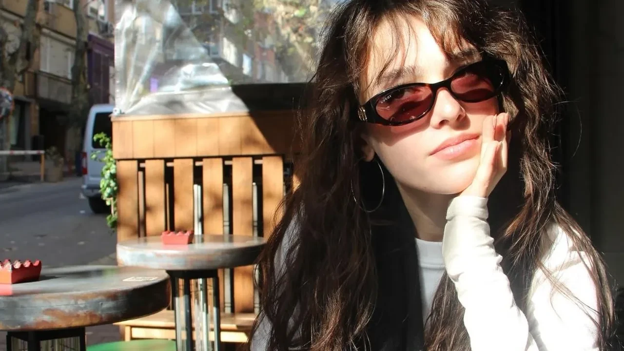 Yeraltı’nda Ülkü Hilal Çiftçi’nin seslendirdiği “Olmazlara Vuruluyorum” şarkısı beğeni topladı! Başarılı oyuncu sesiyle etkiledi