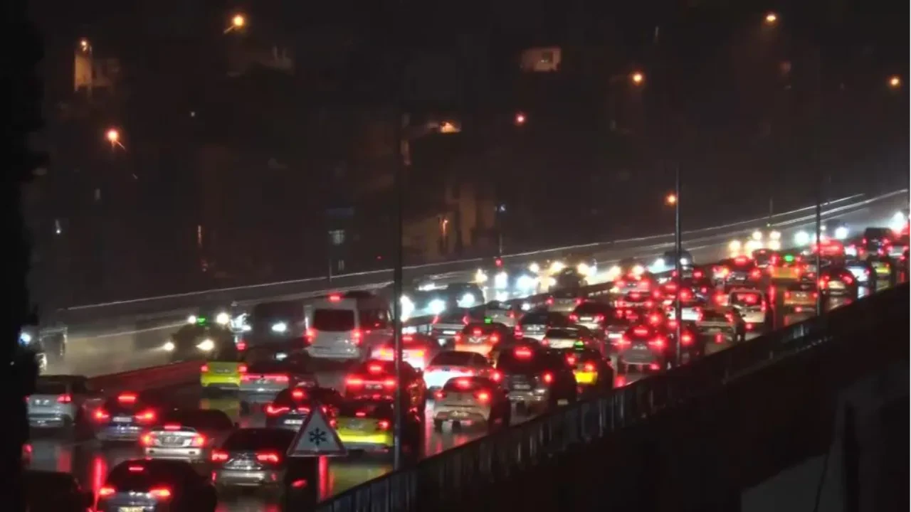 15 Temmuz Şehitler Köprüsü’nde bayram trafiği