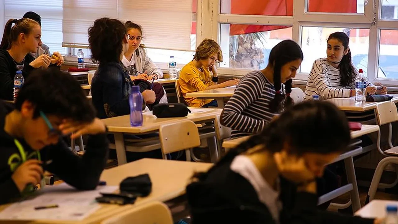 Ara tatil bitiyor, yarın 18 milyon öğrenci sınıflarına dönecek!